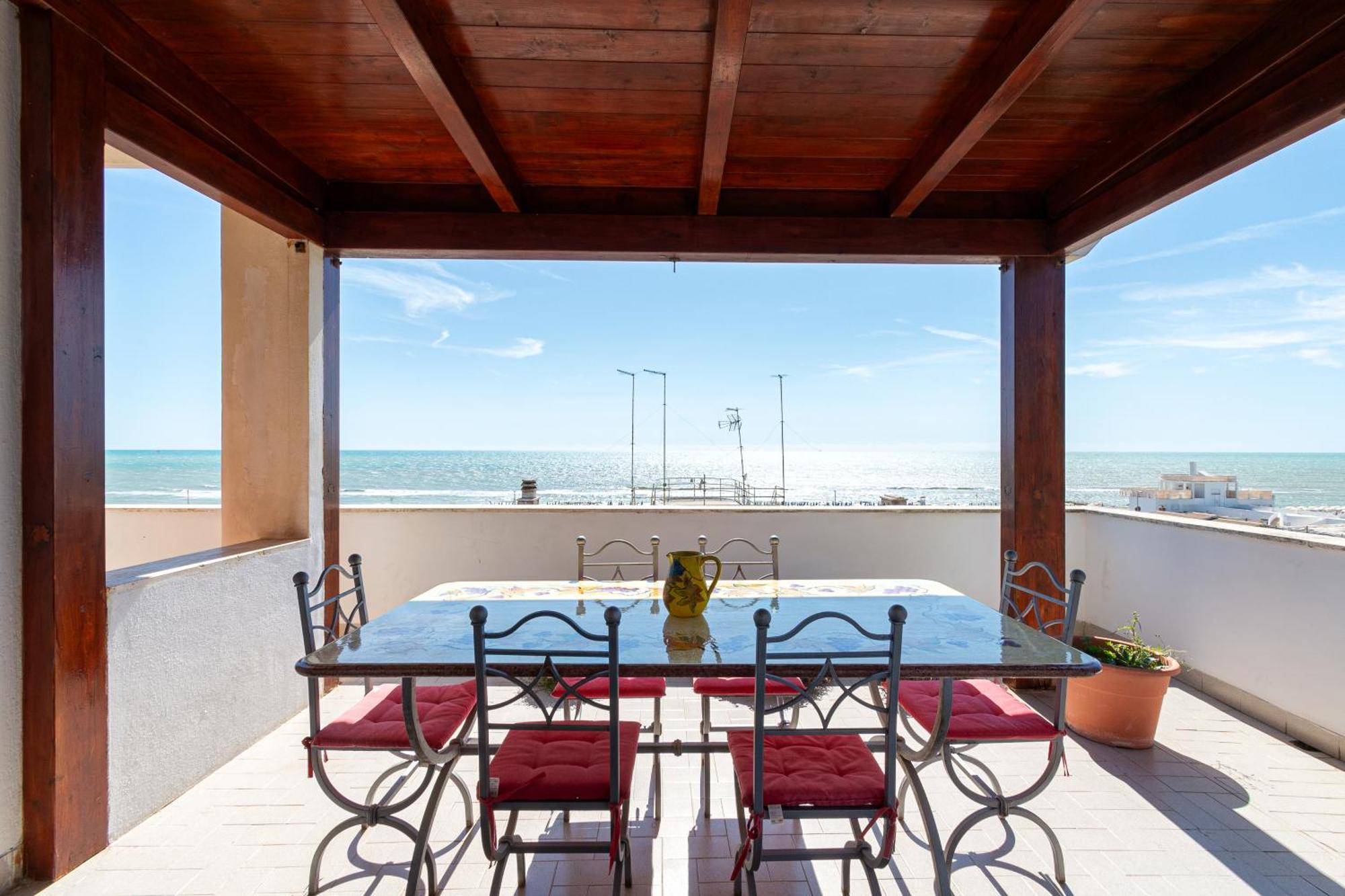 דירות Ostia Attico Fronte Mare מראה חיצוני תמונה